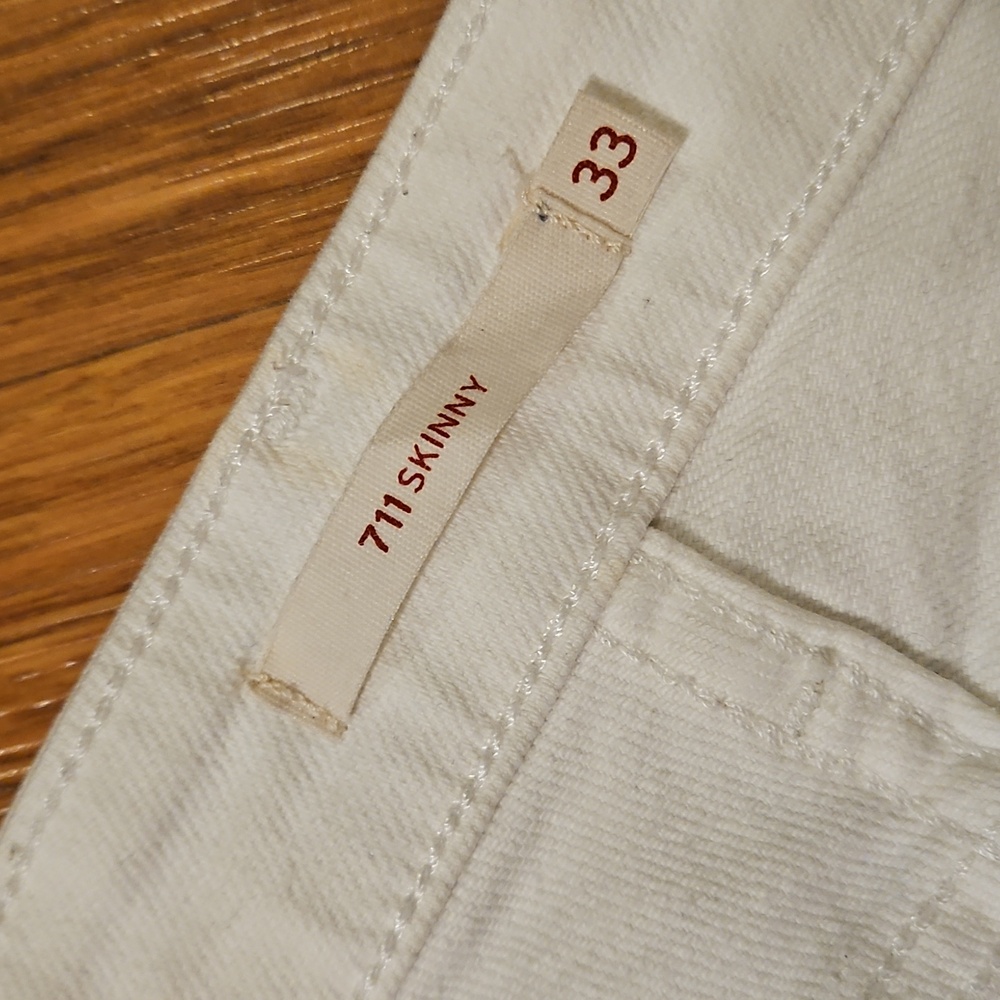 Levi's 711 Skinny White Jeans Size 33 - Picture 2 of 8